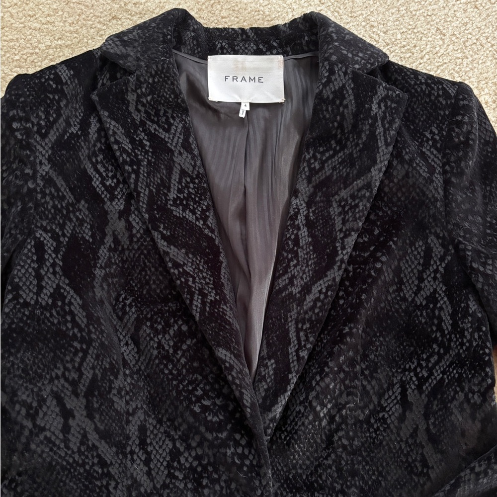 Frame Velvet Python Blazer Size 4 - Picture 6 of 16